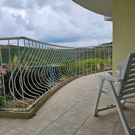 Διαμέρισμα Holiday Apartment Καβάρνα